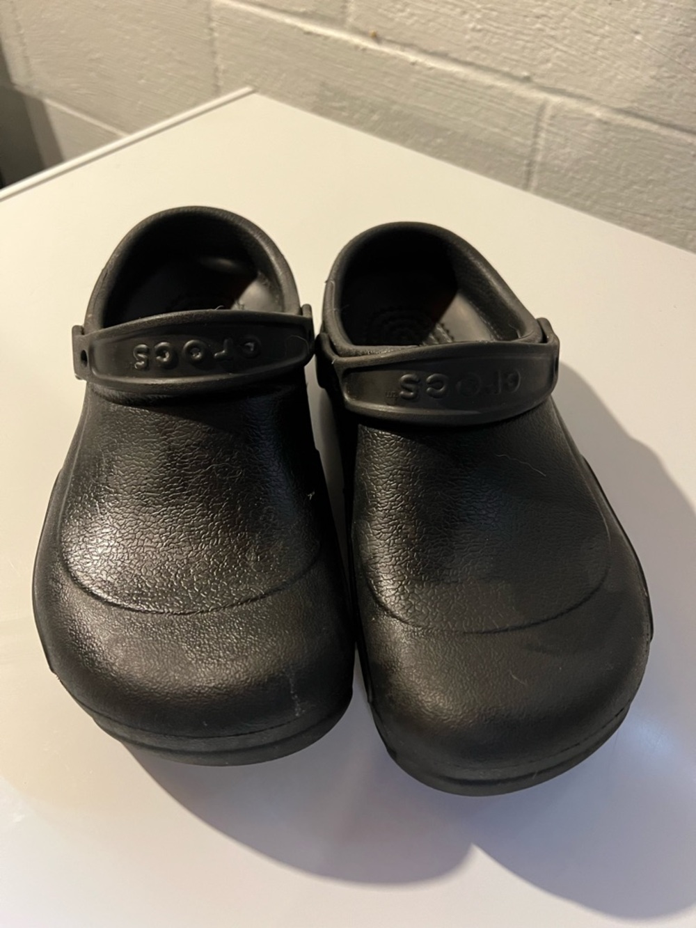 Women’s Black Non-slip Crocs - 9